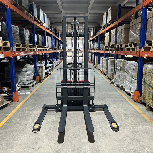 3300lbs Lithium-ion Electric Straddle Stacker, 118" Lift, Adjustable Legs & Forks, F33-118S